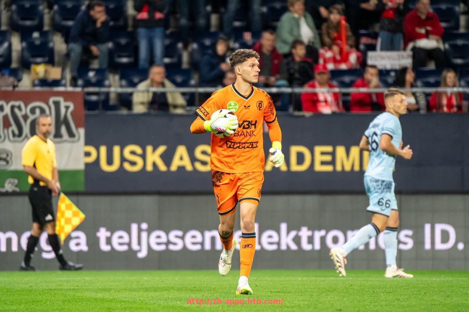 华体会hth官方网站下载-世俱杯战报回顾合集,全面总结每日赛事结果